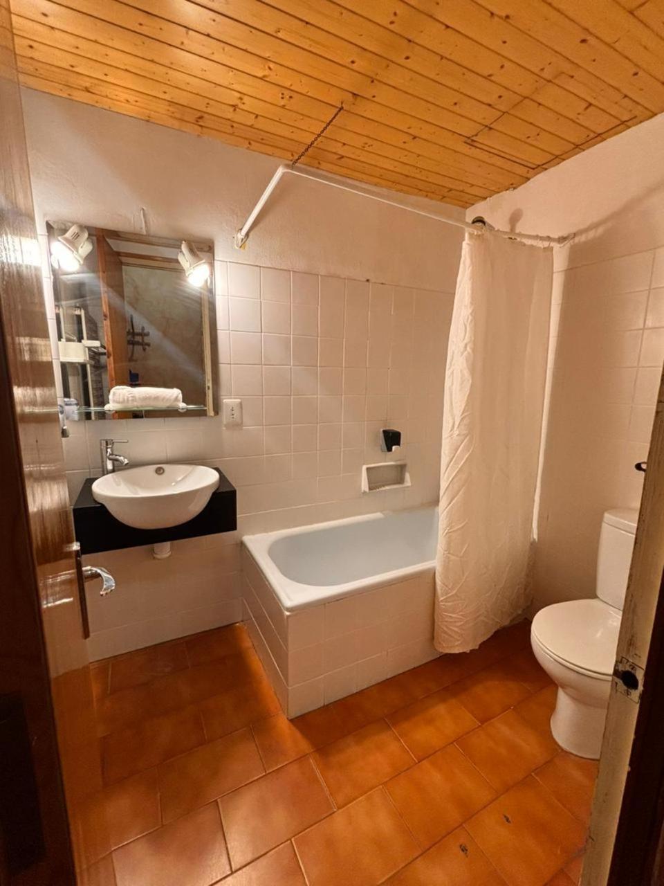 Hotel Prats Рибес де Фресер Екстериор снимка
